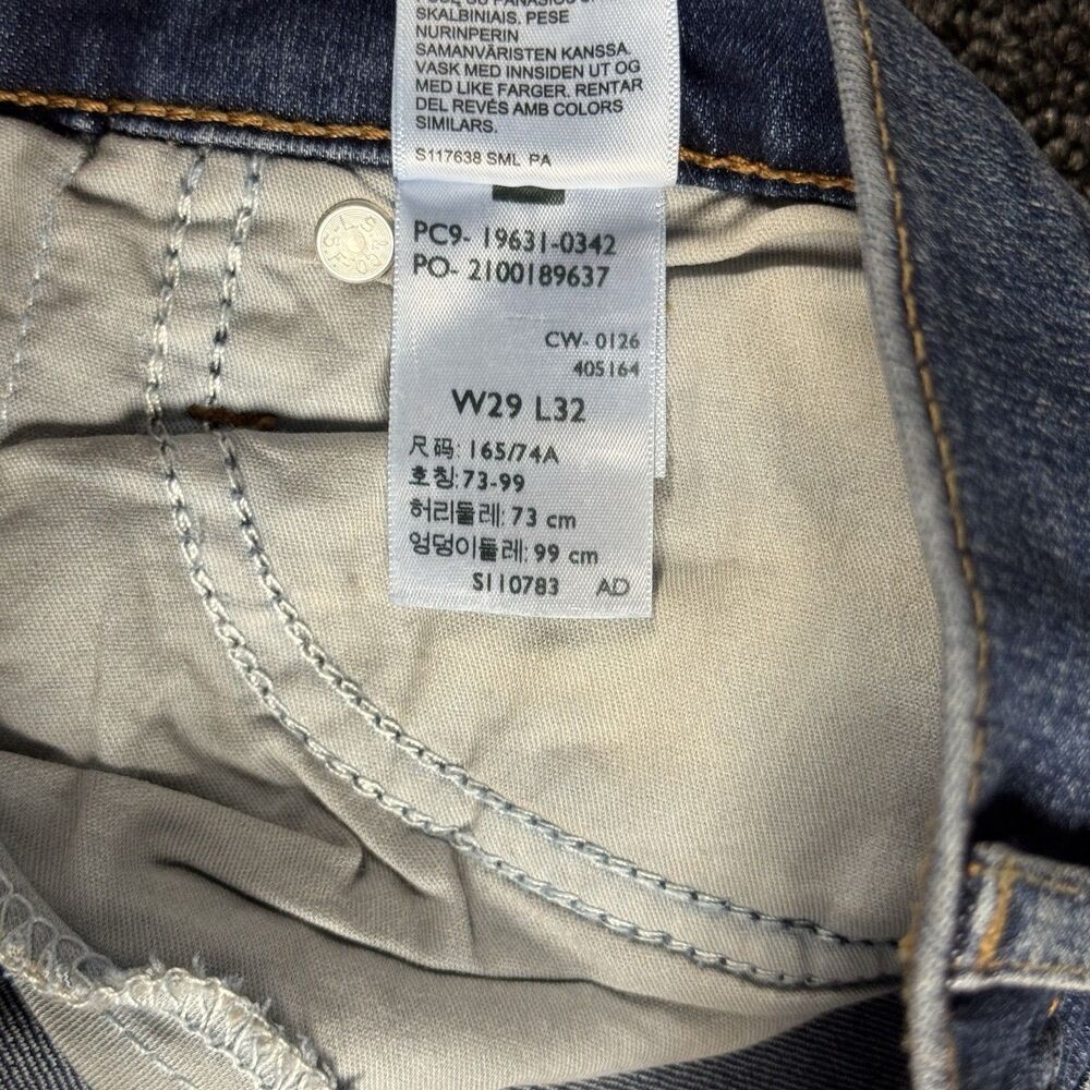 Levi's Women's 314 Shaping Straight Mid-Rise Stretch Denim Jean 29x32 Dark Wash - Picture 4 of 16